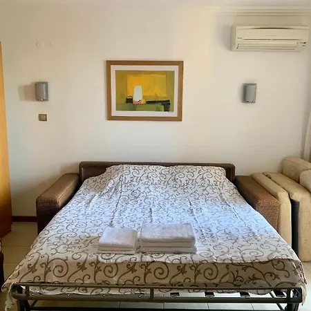 Emerald Family Studio Apartment